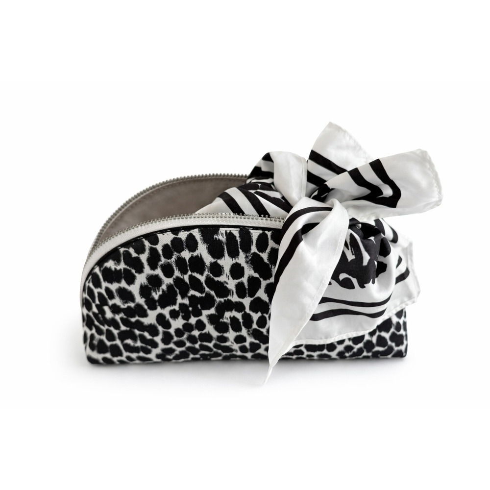Banana Republic Leopard Print 2-1 Clutch/Nightstand Organizer w/charging port